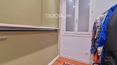 Piso en venta en Calle Somera, Casco Viejo - Zazpi Kaleak (Distrito Ibaiondo. Bilbao) de 249.000 €