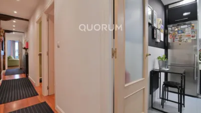 Piso en venta en Calle Somera, Casco Viejo - Zazpi Kaleak (Distrito Ibaiondo. Bilbao) de 249.000 €