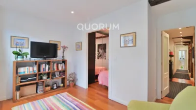 Piso en venta en Calle Somera, Casco Viejo - Zazpi Kaleak (Distrito Ibaiondo. Bilbao) de 249.000 €