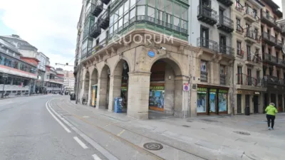 Piso en venta en Calle Somera, Casco Viejo - Zazpi Kaleak (Distrito Ibaiondo. Bilbao) de 249.000 €