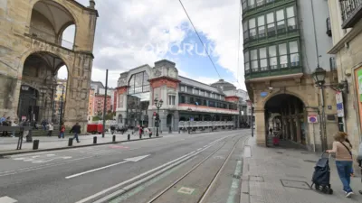 Piso en venta en Calle Somera, Casco Viejo - Zazpi Kaleak (Distrito Ibaiondo. Bilbao) de 249.000 €