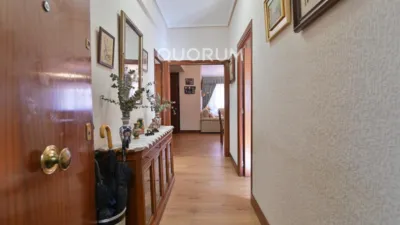 Piso en venta en Calle Iturribide, cerca de Plaza de Miguel Unamuno, Solokoetxe (Distrito Ibaiondo. Bilbao) de 450.000 €