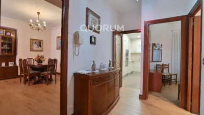 Piso en venta en Calle Iturribide, cerca de Plaza de Miguel Unamuno, Solokoetxe (Distrito Ibaiondo. Bilbao) de 450.000 €