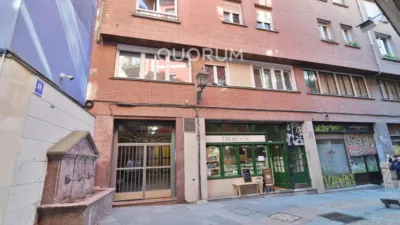 Piso en venta en Calle Iturribide, cerca de Plaza de Miguel Unamuno, Solokoetxe (Distrito Ibaiondo. Bilbao) de 450.000 €