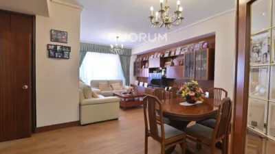 Piso en venta en Calle Iturribide, cerca de Plaza de Miguel Unamuno, Solokoetxe (Distrito Ibaiondo. Bilbao) de 450.000 €