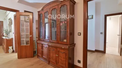 Piso en venta en Calle Iturribide, cerca de Plaza de Miguel Unamuno, Solokoetxe (Distrito Ibaiondo. Bilbao) de 450.000 €
