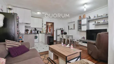 Piso en venta en Santutxu-Basarrate, Bolueta (Distrito Begoña-Santutxu. Bilbao) de 219.000 €