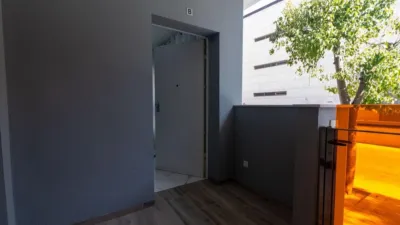 Apartment in Bus Station photo 3