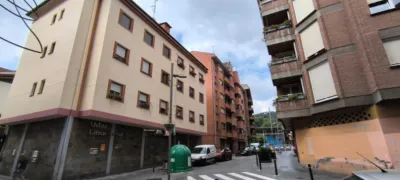 Piso en venta en Arratia - Nervión - Ugao- Miraballes, Ugao-Miraballes de 140.000 €