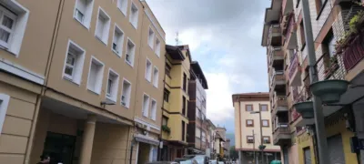 Piso en venta en Arratia - Nervión - Ugao- Miraballes, Ugao-Miraballes de 140.000 €