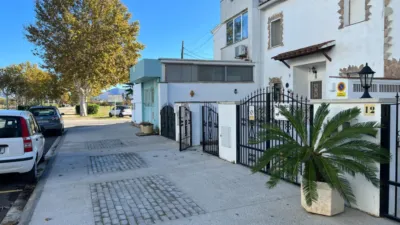 Casa adosada en venta en Empuriabrava-Flamicell, Empuriabrava (Castelló d'Empúries) de 185.000 €