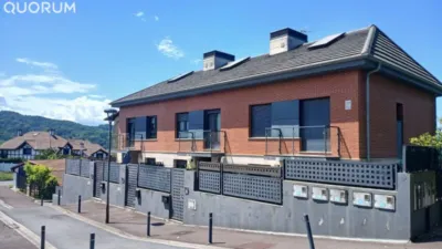 Semi-detached house in Elejalde 1 photo 3