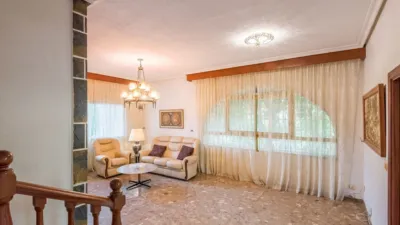 Chalet on Calle Alc. Edmundo Seva Garcia, No. 8 photo 21