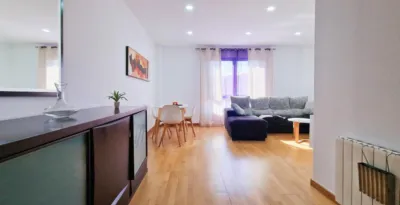 Piso en alquiler en Calle del Castillo de Zafra, 1, Avenida de Elvas-Campus (Badajoz Capital) de 750 €<span>/mes</span>
