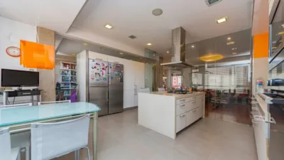 Piso en venta en Gran Via de les Germanies, Russafa (Distrito L'Eixample. València Capital) de 1.250.000 €