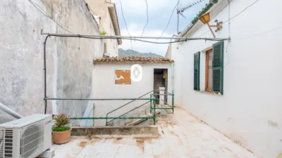 Terraced House on Carrer de Jaume III photo 55