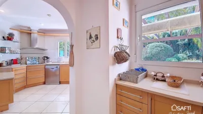 Single-family home in Barranco Parra photo 13