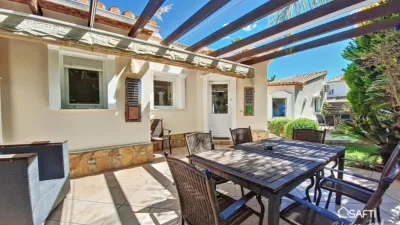 Single-family home in Barranco Parra photo 39