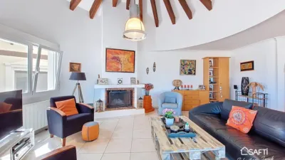 Single-family home in Barranco Parra photo 7