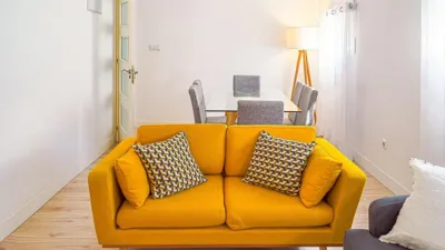 Apartment on Calle de Isabel 'La Católica' photo 2