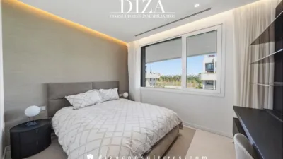 Duplex on Avenida de Luis García Cereceda photo 38