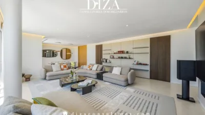 Duplex on Avenida de Luis García Cereceda photo 6