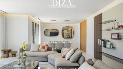 Duplex on Avenida de Luis García Cereceda photo 9