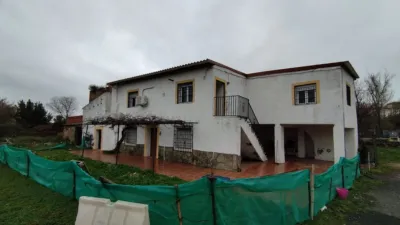 Casa en Plasencia photo 3