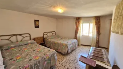 Casa en Oliva de Plasencia photo 9