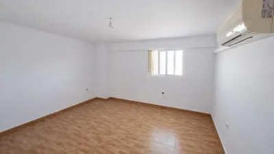 Flat on Pozo Street photo 9