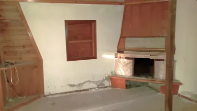 House in the Centre photo 2