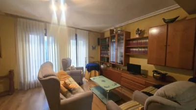 House in the Centre photo 2