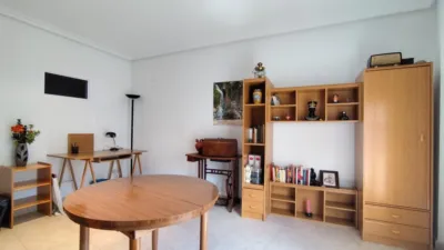 Casa adosada en venta en Casar de Palomero - Más