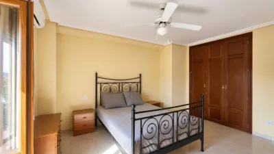 Penthouse on Calle de Santa María photo 11
