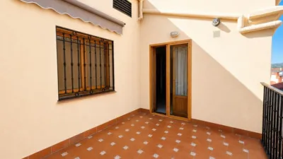 Penthouse on Calle de Santa María photo 2