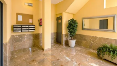 Flat for sale on Calle de Julián Besteiro photo 4