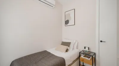 Apartment on Calle de la Montera photo 9