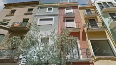 Terraced house on Plaça de la Constitució photo 18