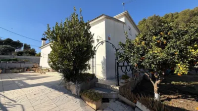 Chalet on Carrer de Banyeres photo 18