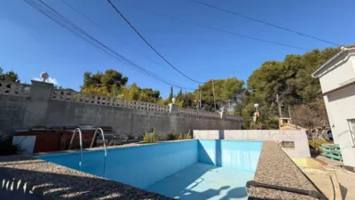 Chalet on Carrer de Banyeres photo 6