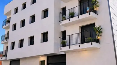 Apartment on Carrer de Cèsar Martinell I Brunet photo 2