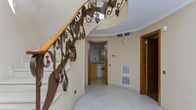 Chalet on Avinguda de l'Aragai photo 12