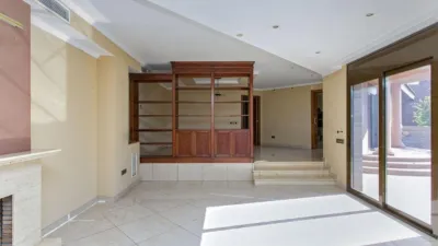 Chalet on Avinguda de l'Aragai photo 6