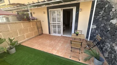 Apartamento en venta en Calle de la Tosca, Callao Salvaje-Playa Paraíso-Armeñime (Adeje) de 300.000 €