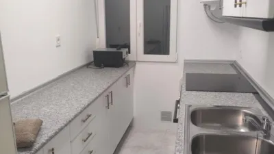 Piso en alquiler en Calle de la Duquesa de Tamames, cerca de Calle del Muguett - Imagen 2
