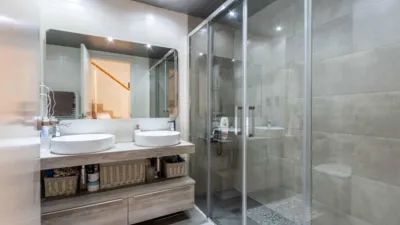 Casa en venta en Passatge de Vilanova, La Creu Alta (Sabadell) de 529.000 €