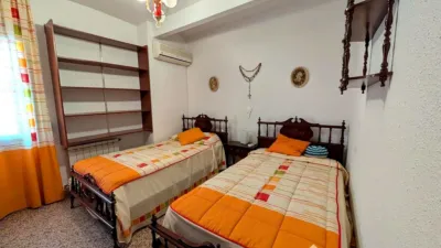Chalet on Martínez de Ubeda Street photo 20