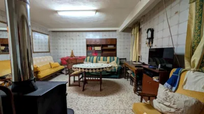 Chalet on Martínez de Ubeda Street photo 31