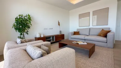 Pis – Orihuela, Residencial Enebro (Las Colinas Golf) - Més