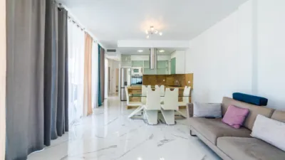 Chalet en venta en Pau 26, Las Filipinas-Villamartín-Canal Norte (Distrito Orihuela Costa. Orihuela) de 575.000 €